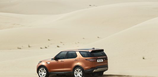 Land Rover greffe un salon VIP sur le châssis de son DISCOVERY